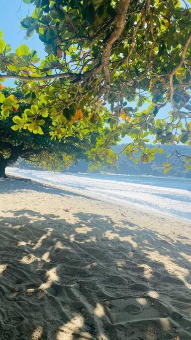Apartamento Com Vista Pro Mar No Centro De Ubatuba - 2 Quartos E Cozinha Completa Экстерьер фото
